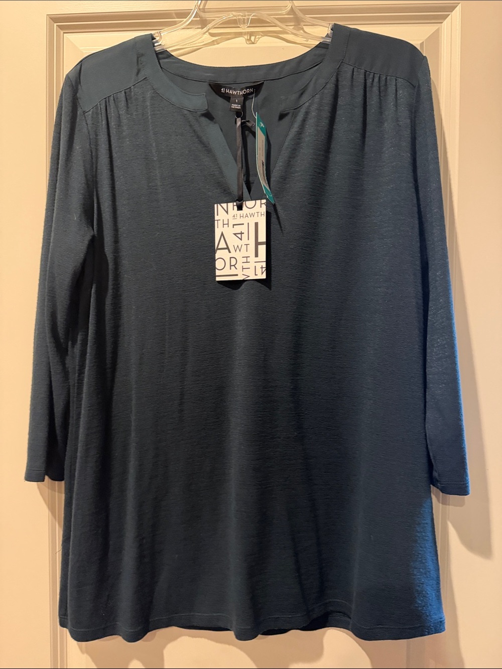 41 Hawthorn Navy Split-Neck Long Sleeve Top